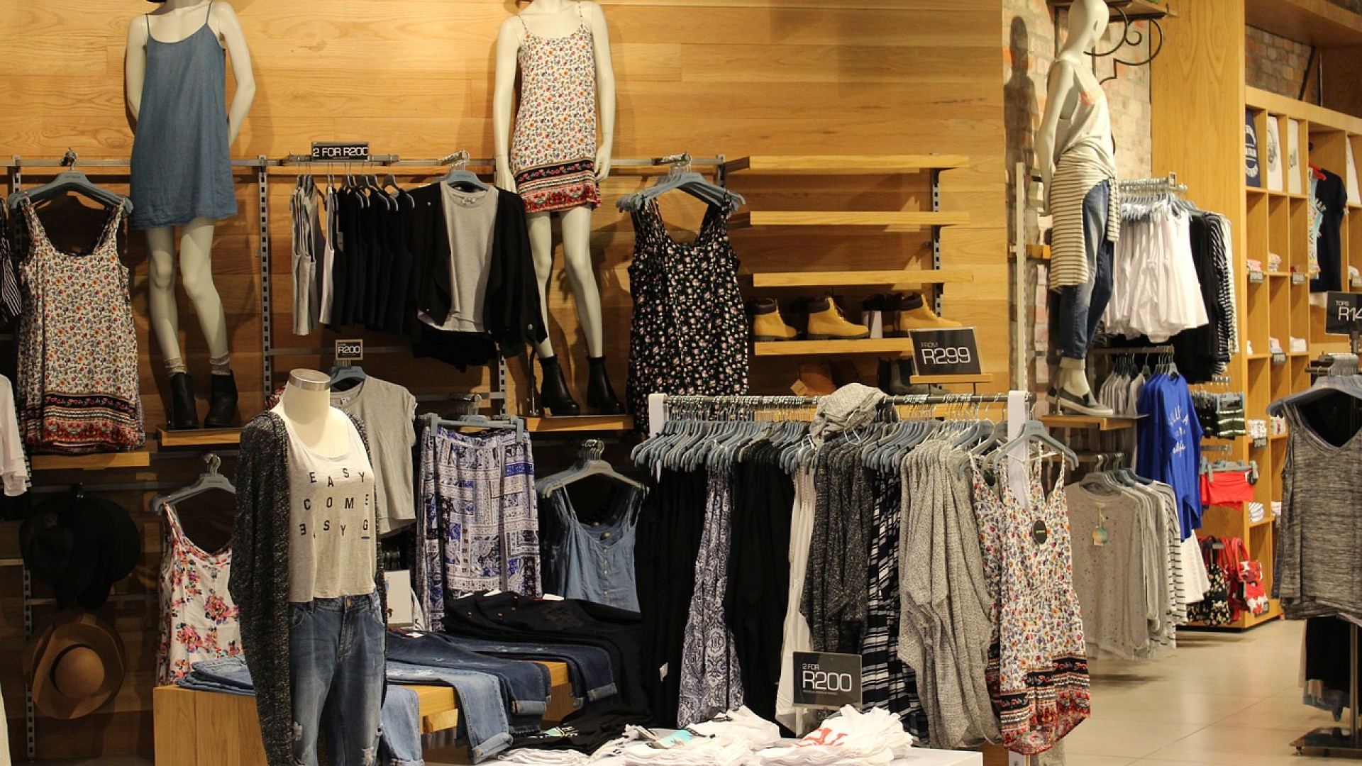 Faites appel à un grossiste en textile pour votre boutique